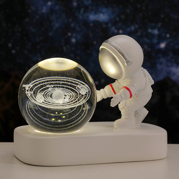 Luminosa galassia planetaria astronauta sfera di cristallo luci notturne USB alimentazione calda luce da comodino lampada da notte regalo di compleanno